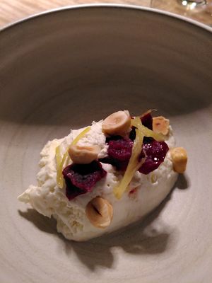 Joghurtmousse mir Randen; Ingwer & Haselnüsse at Riders Restaurant  in Laax