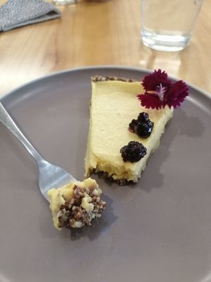 Delicious raw dessert of passion fruit and seeds.  #Veganuary at El Buho Vegetariano in San Jose