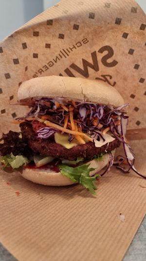 Cheese burger at Swing Kitchen in Innsbruck