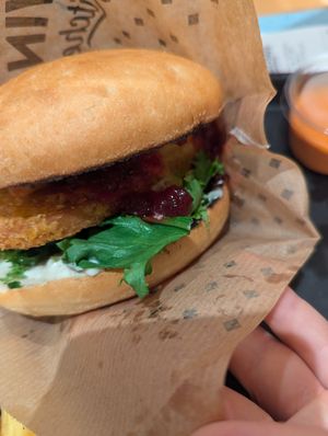 Pink Burger at Swing Kitchen in Innsbruck