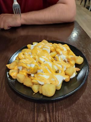 Las bravas at La Gitana Loca in Sevilla