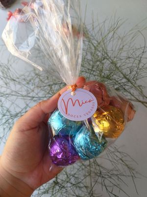 Vegan truffles/bonbons at MICA Doces Veganos in Porto Alegre