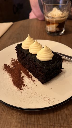 Vegan Guinness cake  at Sonflour in Cork