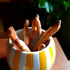 yes, to eat. free and taste ok. at Vezza in Seoul