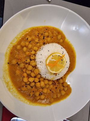 Chickpea curry (vegan) at Penpa's in Schaffhausen