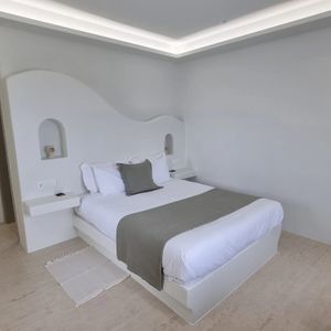 Beta suite. Sea view room at Mod Santorini in Santorini