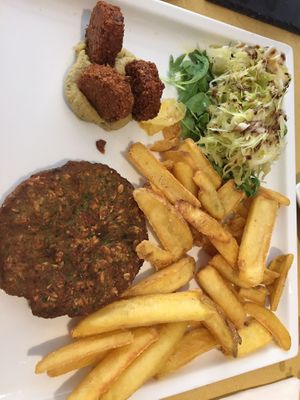 Piatto veg at DoGali Burgers in Rovereto