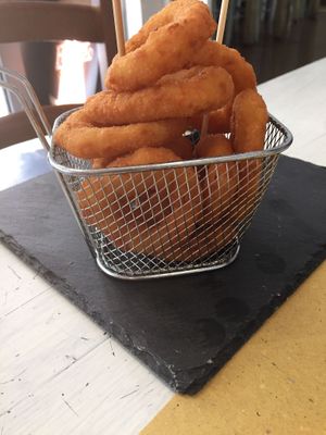 Anelli di cipolla at DoGali Burgers in Rovereto