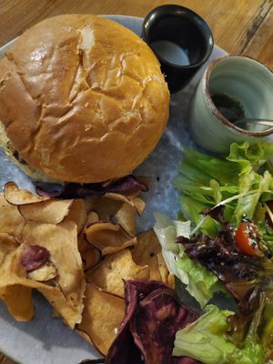 Veggie burger with homemade patty at Ao Largo in Odeceixe