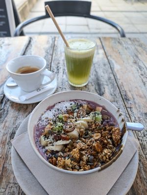 Sweet potato granola bowl at Ao Largo in Odeceixe
