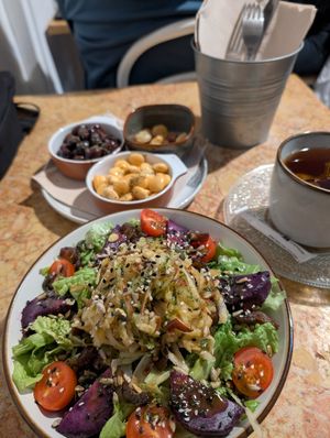 Sweet potato bowl (vegan) at Ao Largo in Odeceixe