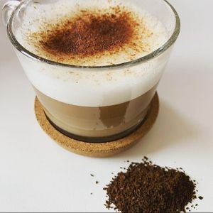 Capuccino com café natural ou sem cafeína (com grãos de lupin) at Vegan Point Porto in Porto