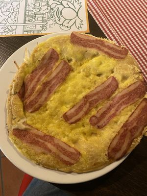 Lovely vegan cheese - bacon pancake 😋  at Pannekoekhuis De Nachtegaal in Rotterdam