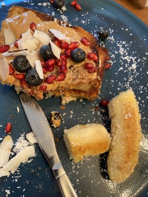  Vegan French toast with coconut banana 🍌  at Schwung und Schwebe in Leipzig