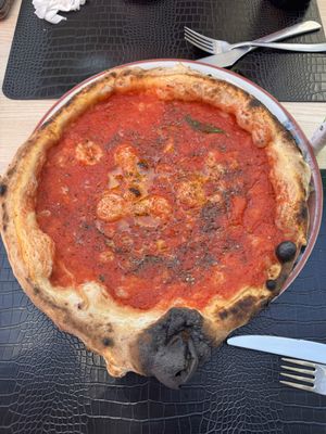 Marinara pizza   at Ristorante Pizzeria Bellavie in Pompei