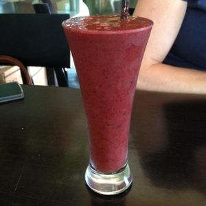Blackberry-Carrot Shake at Ludens Express - Industrial Zone in Raanana