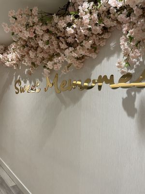 decor at Heavenly Desserts in Watford