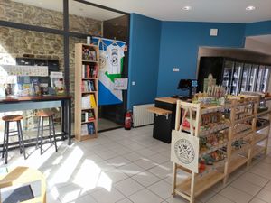 Interior (grocery, books and coffee-reading corner) at Kultur Végane in Saint-brieuc