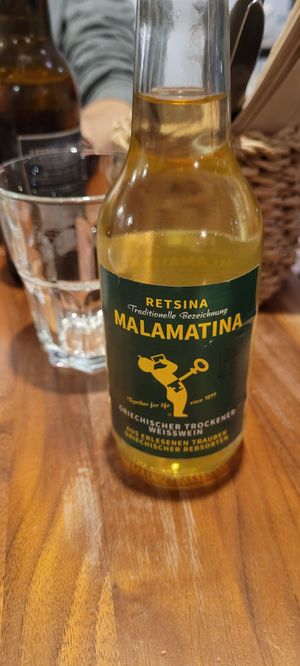 Griechischer Harzwein #Veganuary at Oh my Greek! in Zurich