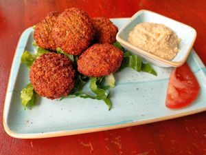 Falafel with Hummus at Oh my Greek! in Zurich