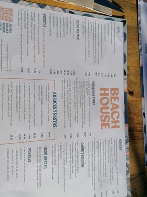 Some of the vegetarian labelled dishes are vegan (Hummus, vegan paella, vegan burger) at Ananda in Castelldefels