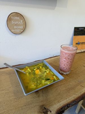 Smoothie and stew amazing 🤩   at Smoothiekaša in Zagreb