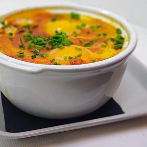 Ervilhas com Tomate at Fangas Veg in Coimbra