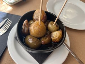 Figs in wine  at Fangas Veg in Coimbra