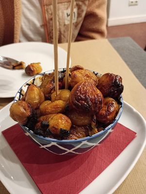 Chestnuts and caramelised onions at Fangas Veg in Coimbra