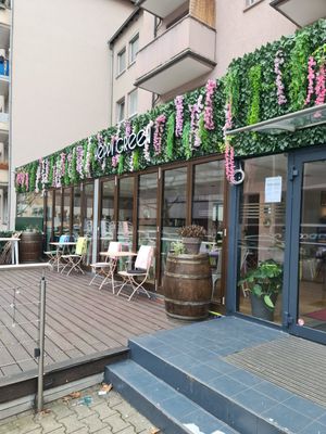 Outside #Veganuary at Heppy Green in Frankfurt