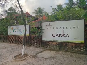 Entrance at Thien Tam in Hue