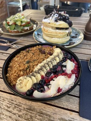 Süße acai-Bowl vegan  at Base Coffee in Bamberg