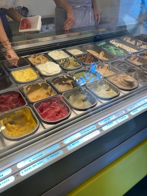 Flavors at Loom Gelateria 1900 in Lausanne