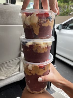 16 & 32oz açai bowls at Cafe Bella in San Diego
