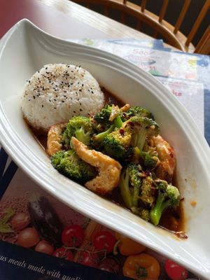 Vegan Shrimp at Soo Good Kitchen “Asian Fusion Cuisine” in Digby