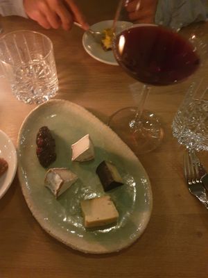 Vegan cheese plate at Beetle in Munich