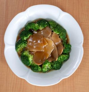 白靈菇扒西蘭花 at Happy Veggies - Wanchai in Hong Kong Island