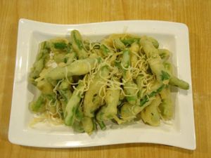 椒鹽四季豆 at Happy Veggies - Wanchai in Hong Kong Island