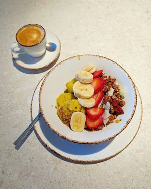 Mango Bowl at Naked & Sated in Bilbao