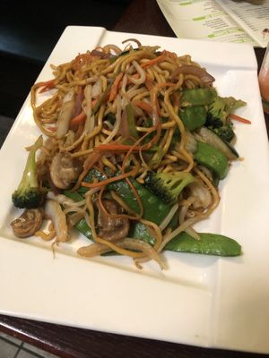 
N4 mixed vegetables lo mein or rice noodle 🍜   at CoCo Lin Vegetarian House in Ridgewood