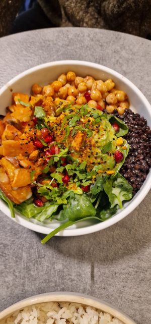 The Vegan Bowl at beets&roots in Frankfurt
