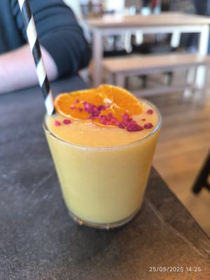 Smoothie at Fables Coffee House in Edwinstowe