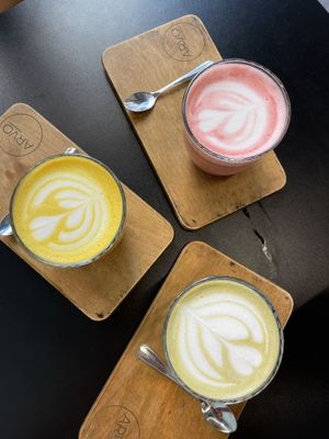 Golden milk, pink latte y macha  at Arvo Specialty Coffee (Guggenheim) in Bilbao