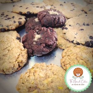 Chocolate/ crema de cacahuate/ manzana con canela  at The Natural Cookies in Guadalajara