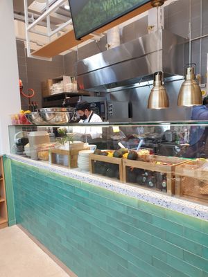 open kitchen at Crispy Fresh in Seoul
