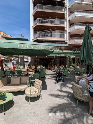  at Cafe Dolce Vita in Mallorca