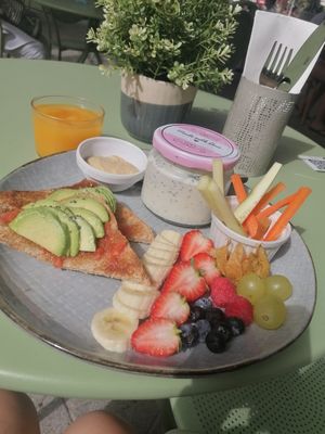 Vegan breakfast at Cafe Dolce Vita in Mallorca