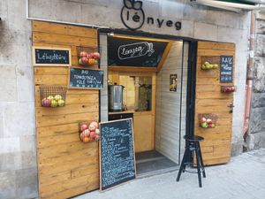  at Lényeg in Budapest