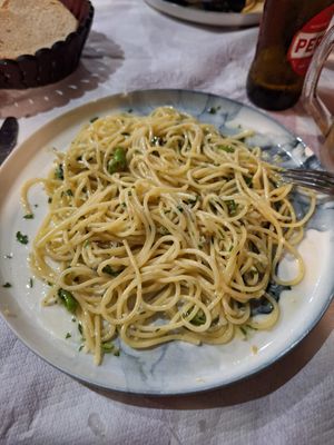 Garlic, parsley and chillies spaguetti at Diego Bar Pizzeri Restorant in Dhermi