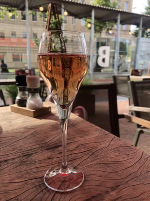 Lekker cava  at Post in Dordrecht